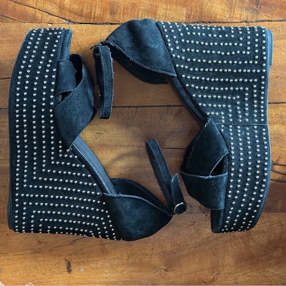 Jeffrey Campbell Studded Platform Wedges – Black Suede – Women’s 8.5 - Picture 2 of 16